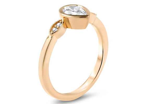 anneau de Moissanite d'or de 0.77carat 10k, dimension de la bague de fiançailles 5×7mm de solitaire d'or