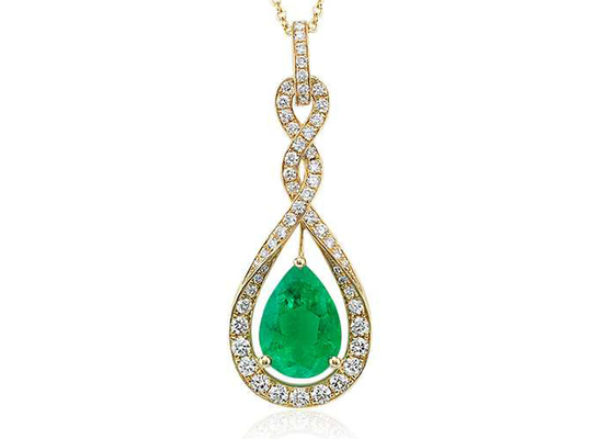La poire a coupé des colliers de l'or 14K avec la taille verte naturelle d'Emerald Tiny Diamond 6×8MM