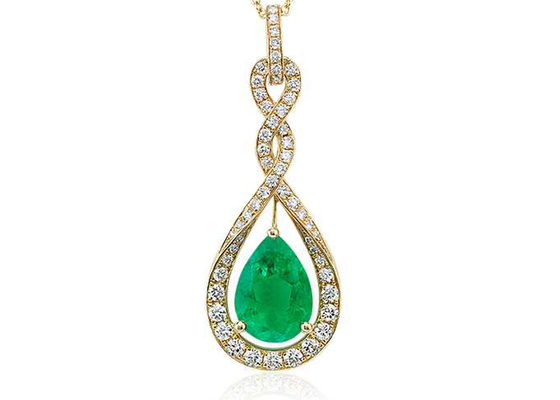 La poire a coupé des colliers de l'or 14K avec la taille verte naturelle d'Emerald Tiny Diamond 6×8MM