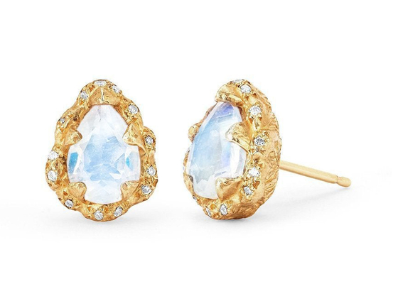 La baisse de l'eau a facetté des boucles d'oreille de l'or 9K avec le vrai diamant de 6×8MM Moonstone