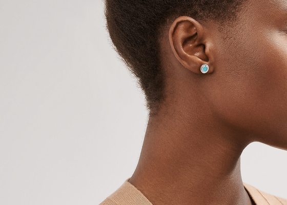 Boucles d'oreille de cercle de turquoise d'ODM, poids des boucles d'oreille 2.37g de la turquoise 18k du diamètre 9.65mm