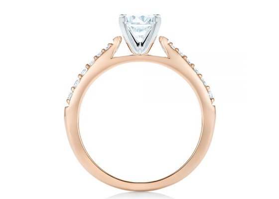 Griffe plaçant l'ODM d'OEM de taille de Rose Gold Moissanite Band Rings 5.5MM