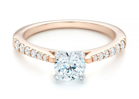Griffe plaçant l'ODM d'OEM de taille de Rose Gold Moissanite Band Rings 5.5MM